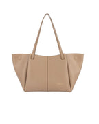 Shopper - Sierre Haus - Lancaster