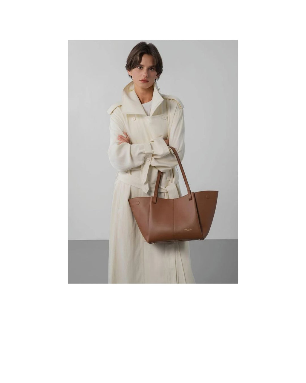 Shopper - Sierre Haus - Lancaster